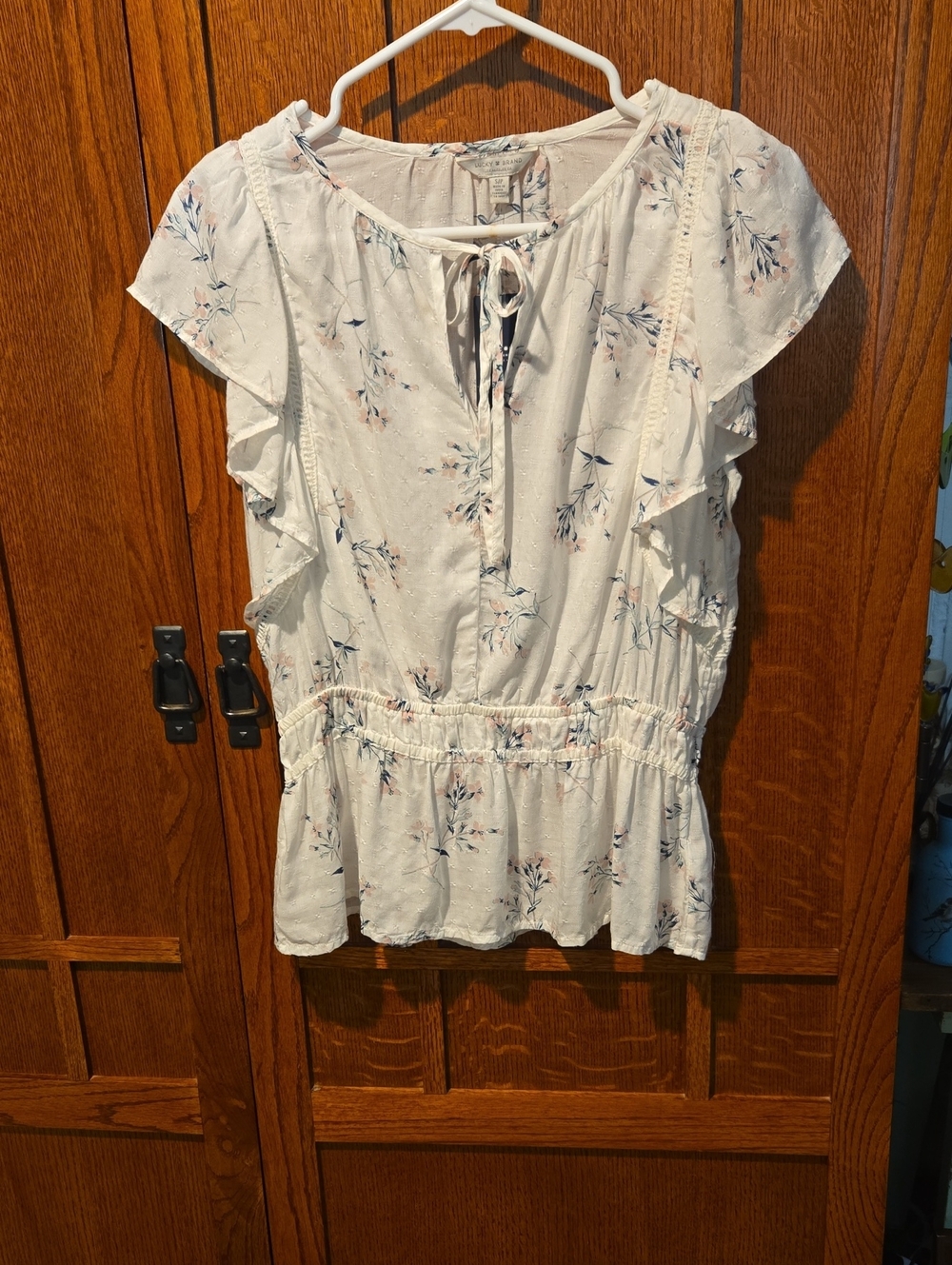NWT Lucky Brand Flutter Sleeve Size Small Petite Blouse